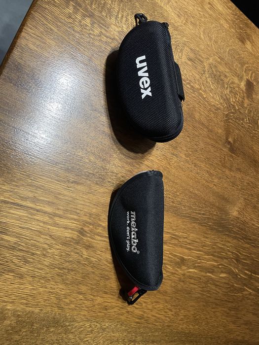 UVEX etui na okulary