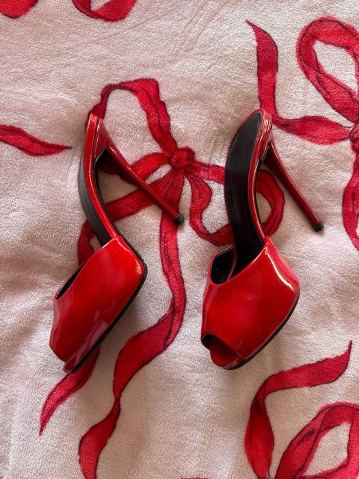 Червоні туфлі-човники Zanotti