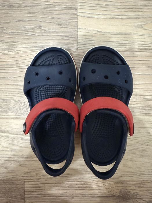 Crocs босоніжки С7 (стопа 14 см) розмір 24