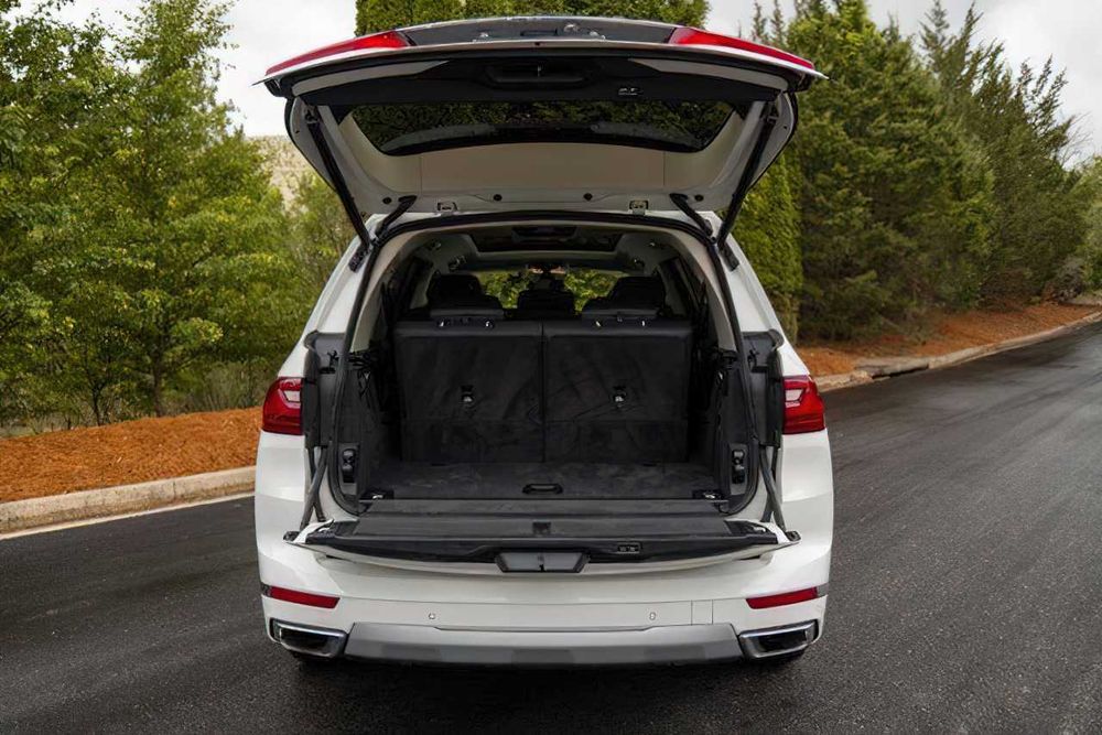 BMW X7      2021