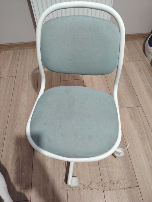 Krzesło obrotowe dla dziecka