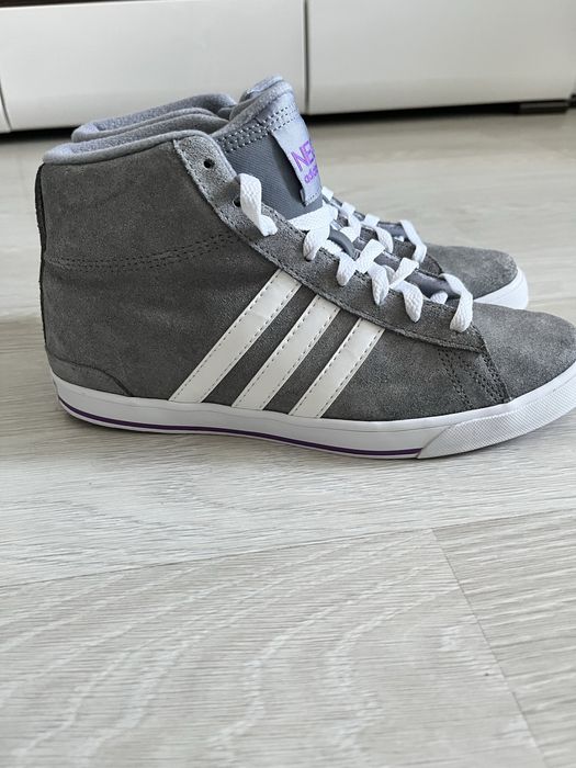 Оригінал ADIDAS NEO високі утеплені кеди, розмір eu 40,5