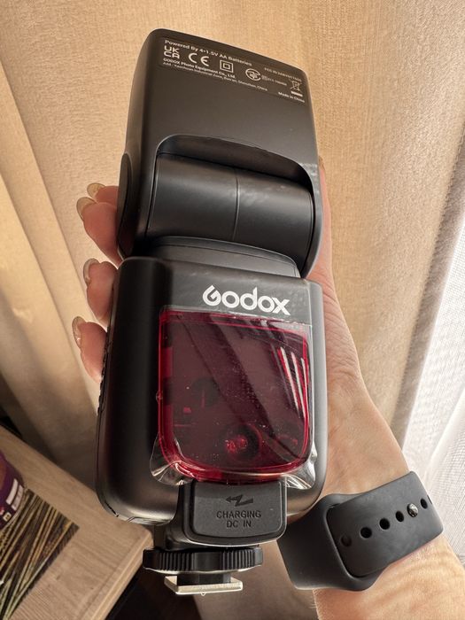 Як новий накамерний спалах godox  tt600