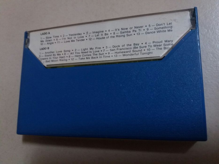 Lote de 2 cassetes audio 60's Slows