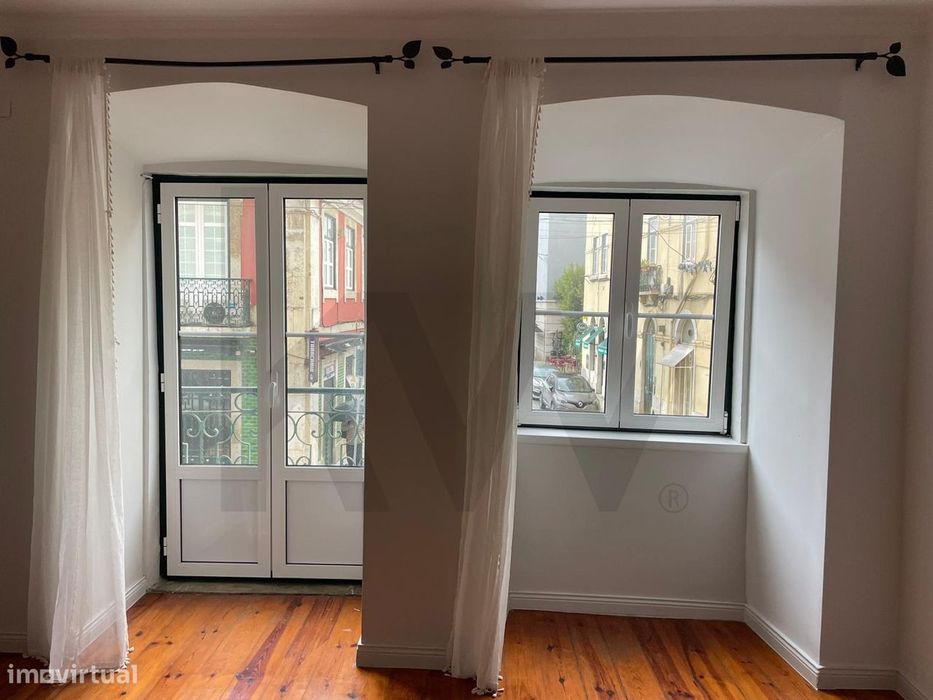 Apartamento T2 para Arrendamento na Rua de São Paulo, Cais do Sodré