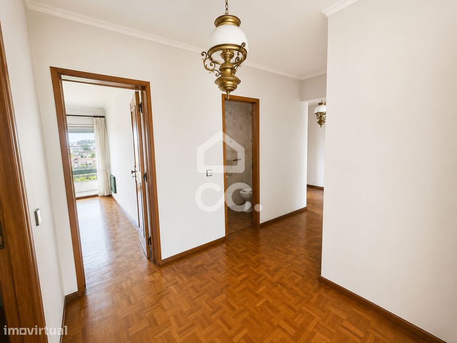 Apartamento T3 no centro de Alcobaça
