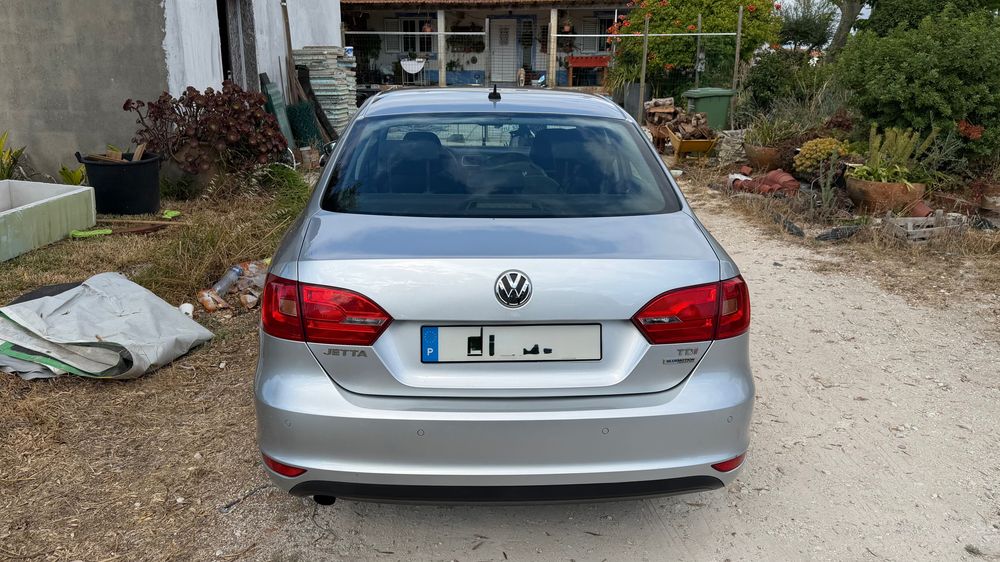 Volkswagem Jetta TDI Bluemotion 1.6