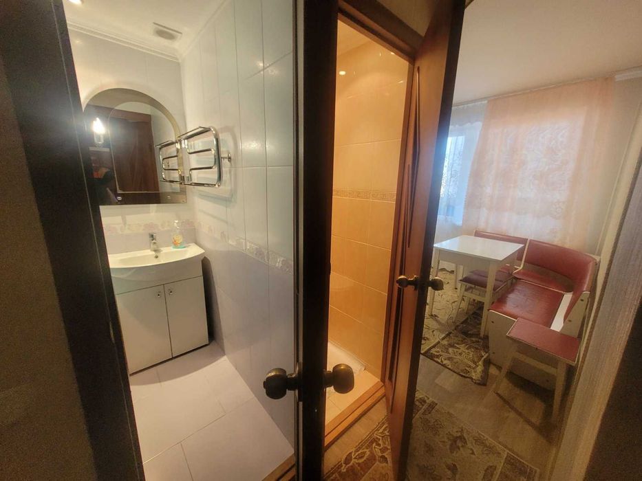 Сдам 2к Шевченківський р-н  м Сирець вул Олешквська 15