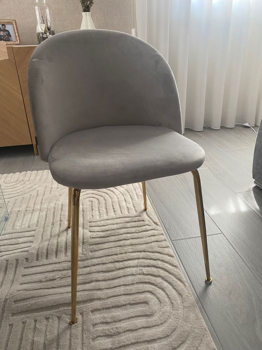 Cadeiras de sala de jantar em veludo