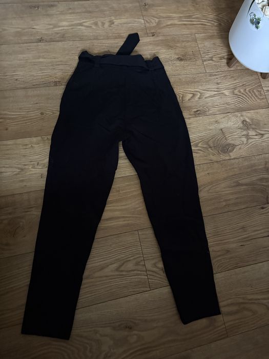 Spodnie garniturowe r.M