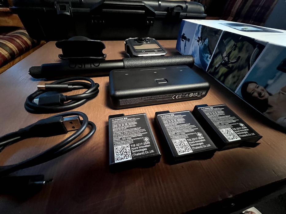 DJI Osmo 360 Adventure Combo + DJI Care Refresh 2 anos, COMO NOVO