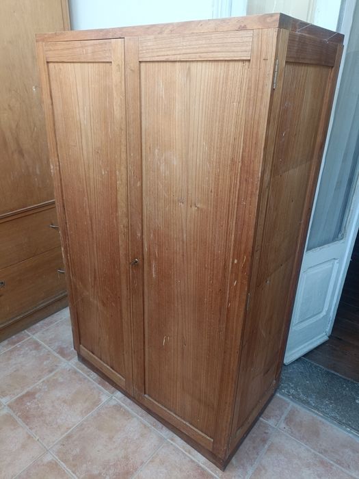 cómoda, aparador e roupeiro