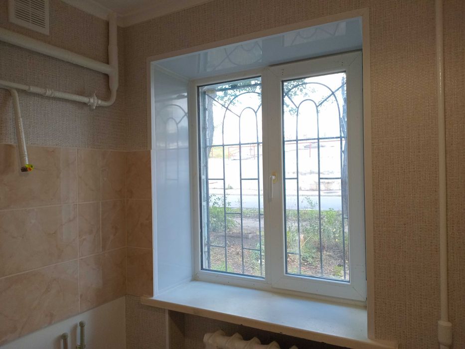 Поклейка обоев,ремонт квартир