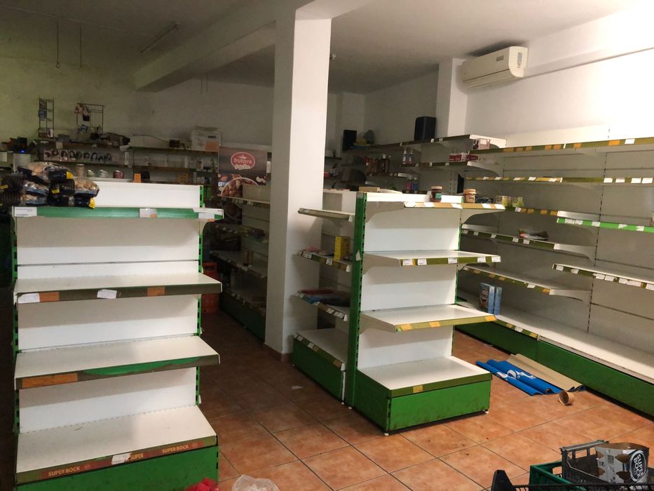 Estantes de supermercado baixo custo