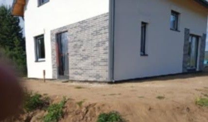 Sprzedam domek stan surowy zamknięty.