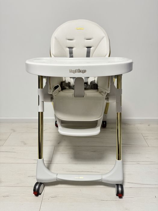 Дитячий стільчик для годування Peg-Perego Prima Pappa Follow Me 75,5х55,5х104,5 см білий із золотистим
