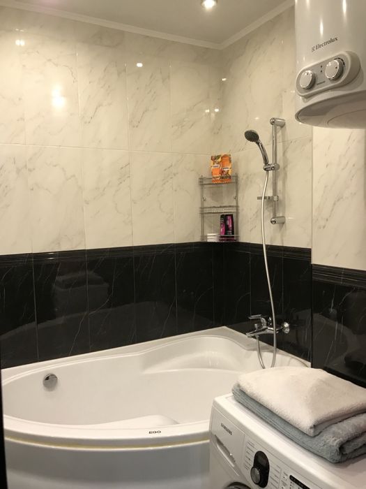 Свободна!LUX квартира посуточно Академгородок , Житомирская .Святошино