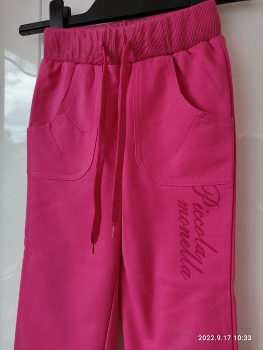 Spodnie dresowe r 104