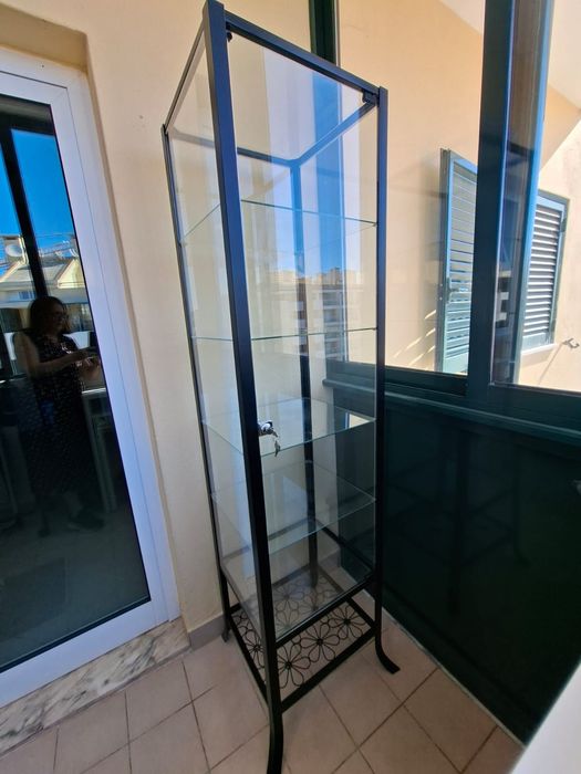 VITRINE IKEA  (Descontinuada)