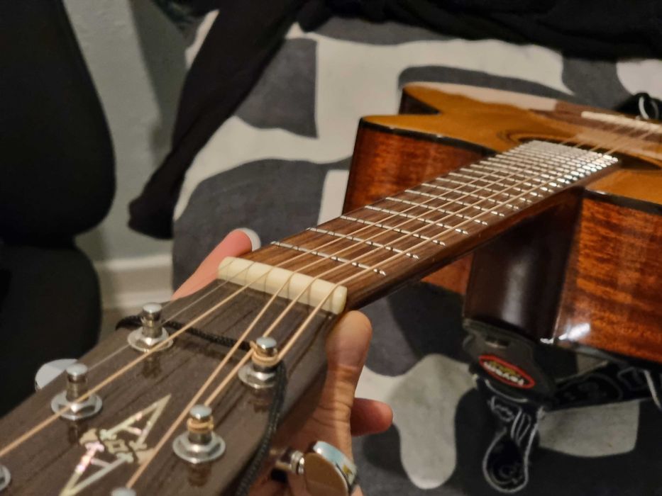 Guitarra Semi Electrica Alvarez AG60 Cear Artist Series