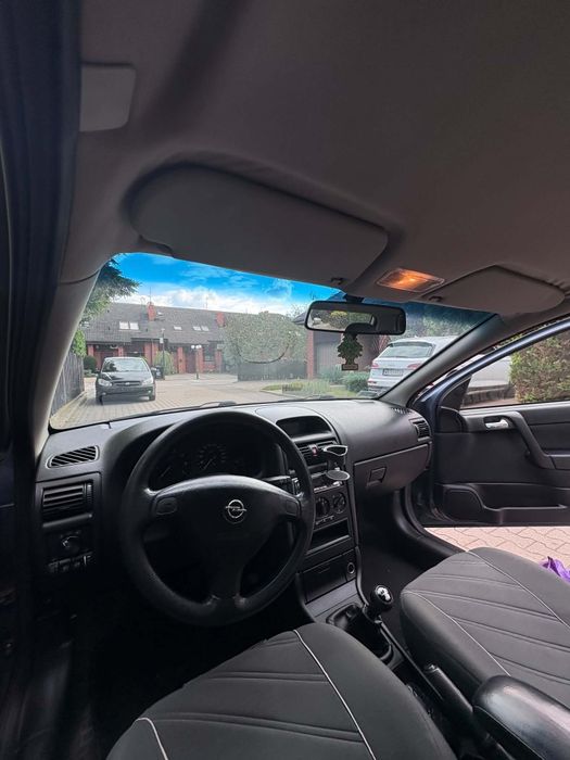 Opel Astra 1.6 benzyna