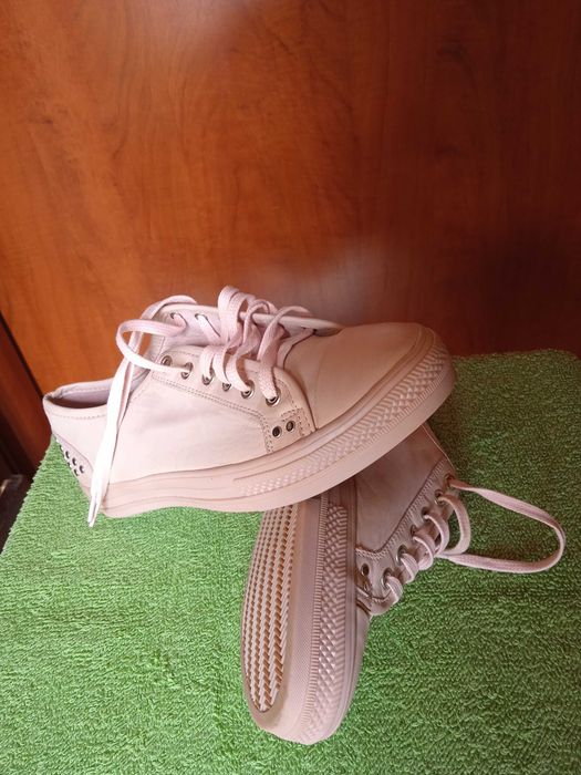 Carl Scarpa r.39 sneakersy, róż pudrowy, półtrampki, w-f, disco