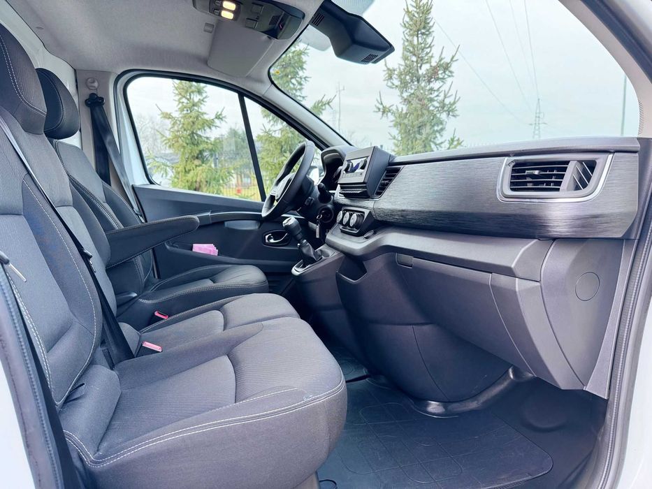 Renault Traffic _ Cescja leasingu