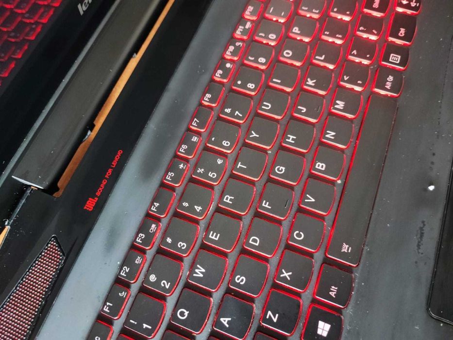Lenovo Y70-70 на запчастини