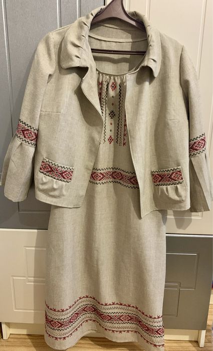 Вишитий костюм. Жіночий костюм. Вишиванка. 44розмір.