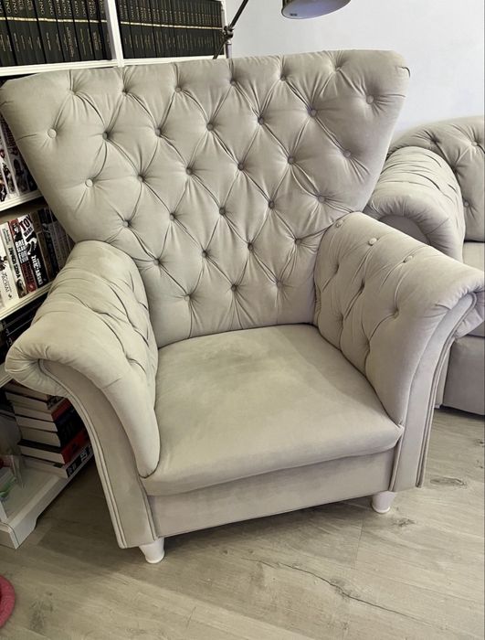 Elegancki komplet wypoczynkowy: Sofa + Fotel Uszak