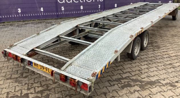 Porta carros para 2 carros grande dimensão com  3 eixos 1 direcional  3.5 t