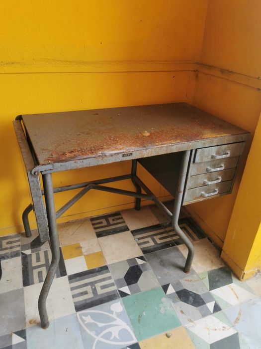 Secretária Metálica Industrial Vintage c/ Extensão – Ideal para Restauro