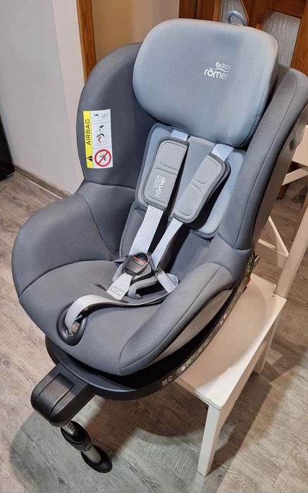 Fotelik samochodowy obrotowy 360° 0–18 kg – Britax Römer Dualfix 2 R |