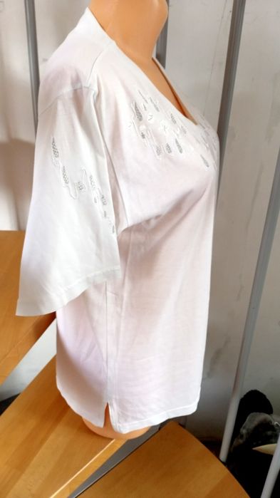 Bluzka z rękawem 3/4 śmietankowa a'la nietoperz ozdobne chawty