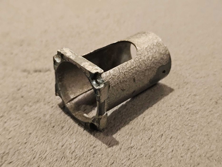 Obudowa lampki sygnalizacyjnej pulpitu maszynisty