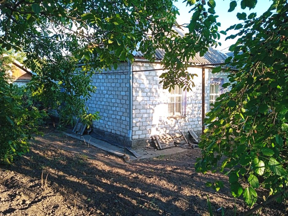 Продам будинок смт вишневе ( ерастівка)