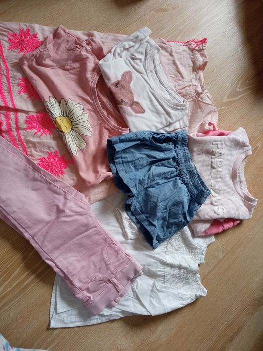7 items for baby girl, size 12/18 months