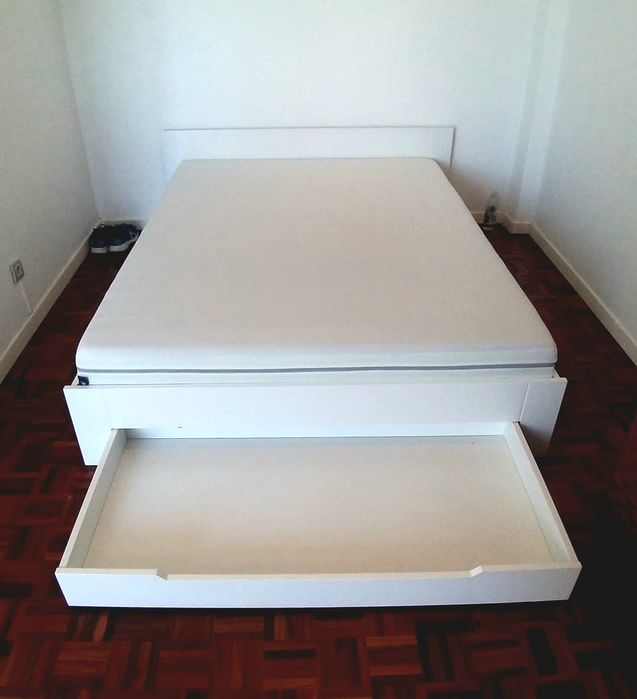 Cama de casal + colchão Emma