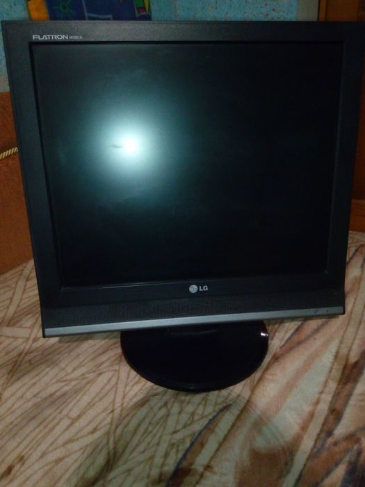 Монитор / Телевизор  LG Flatron M1921A