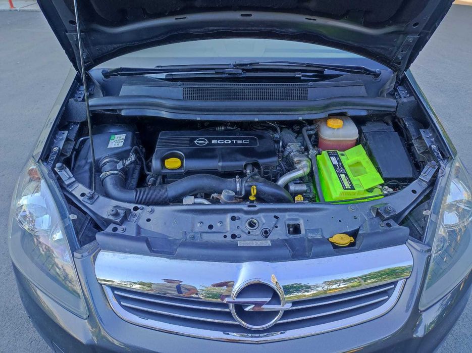 Opel zafira 2011