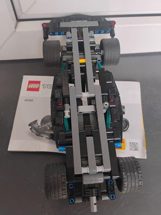 Wyścigówka LEGO Technic