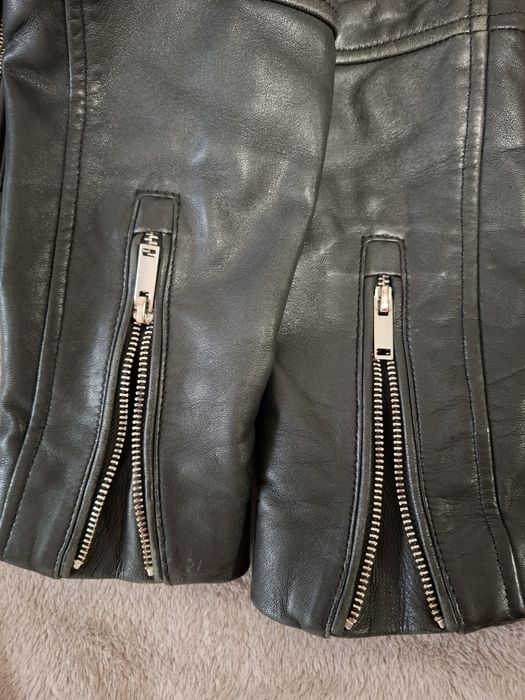 Куртка шкіряна, розмір "М"   б/у