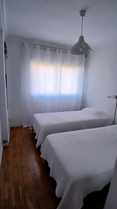 T2 Jardins Arrábida - Arrenda-se