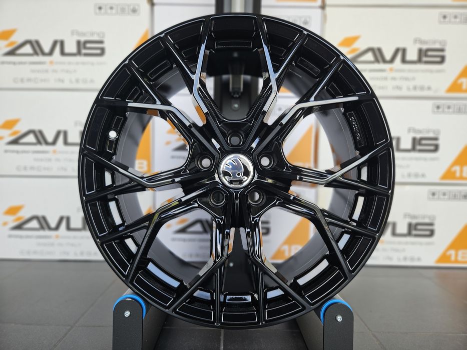 Skoda Octavia RS 19 " Nowe 5x112 Superb Karoq Octavia III / IV Enyaq Škoda Felgi Czarne Alufelgi