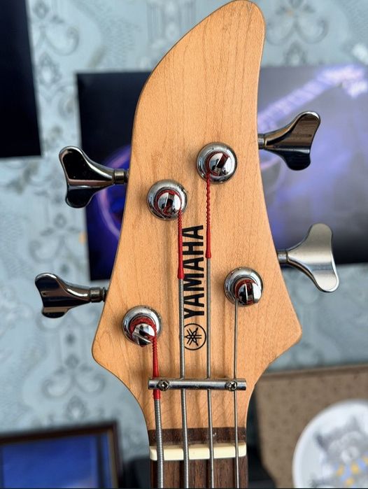 Бас гітара YAMAHA RBX170