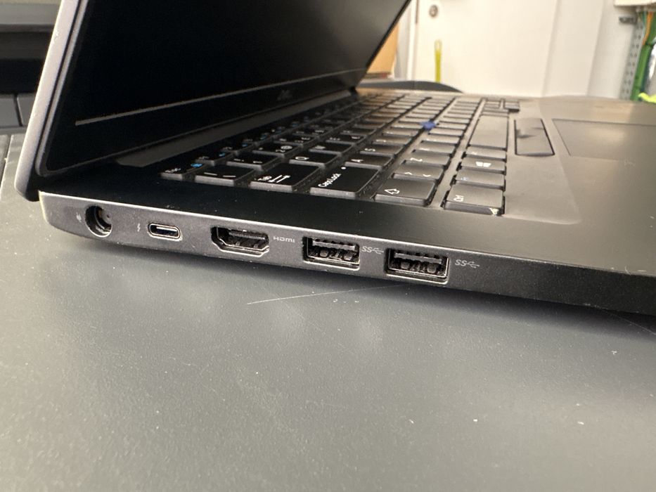 Dell 7490 i7 8gb