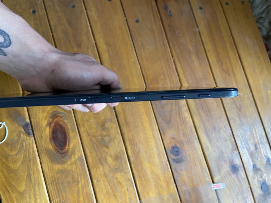 Планшет Samsung Galaxy Tab A6 LTE SM-T585