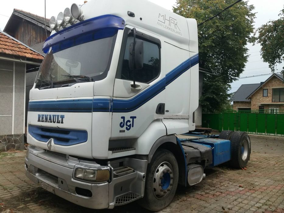 Тягач Рено преміум