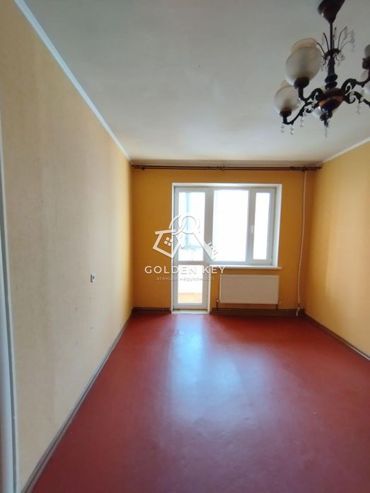 Продаж 3 кімнатної квартири з автономним опаленням на Павла Глазового