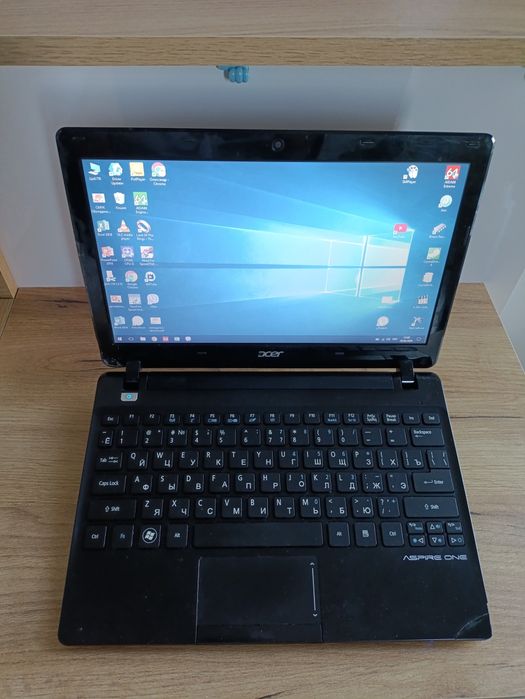 Ноутбук Acer aspire one 725